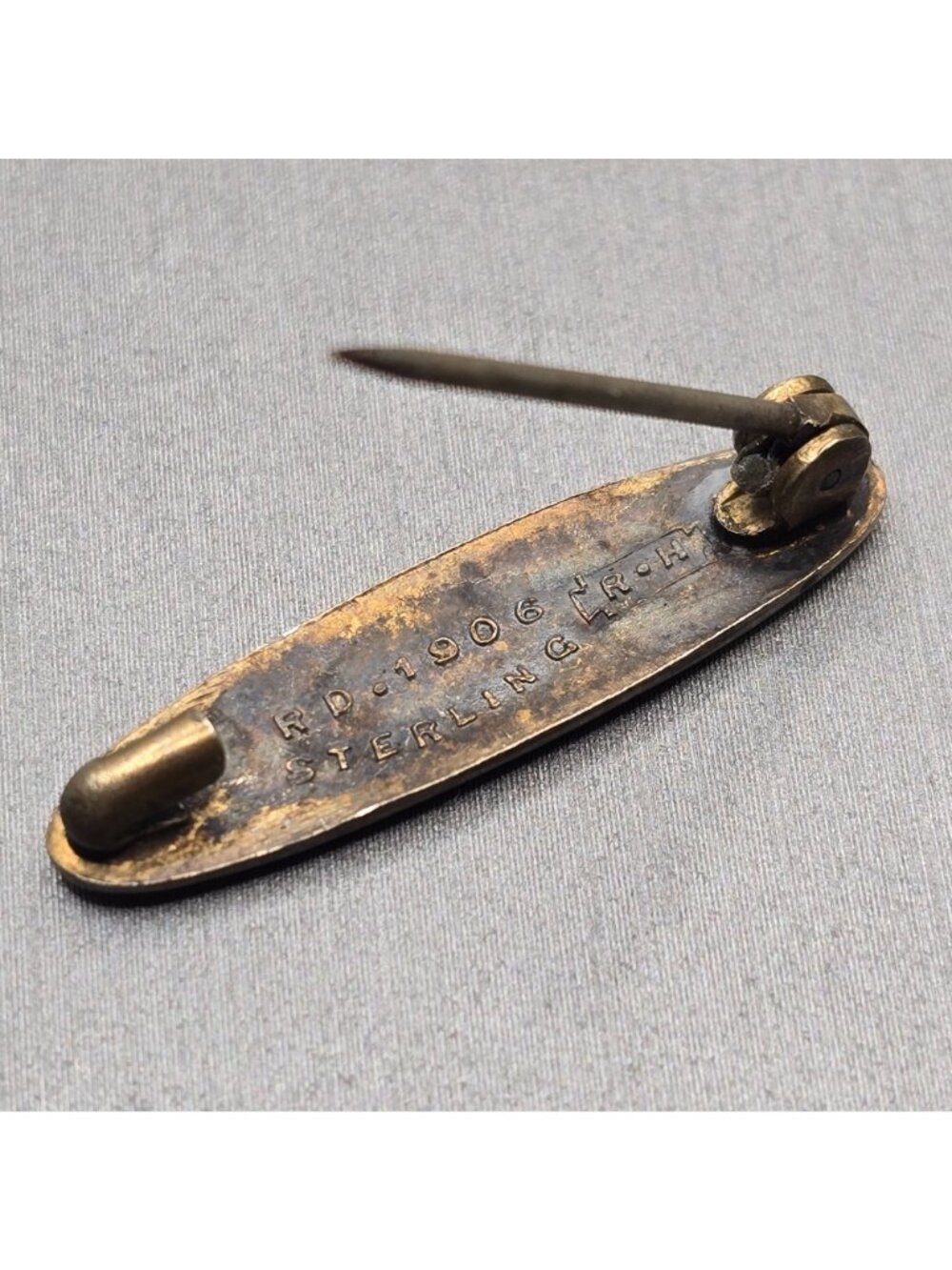 Antique Sterling Guilloche Lingerie Pin/Brooch 1 1/16" White Signed RD 1906 RH - Picture 6 of 10